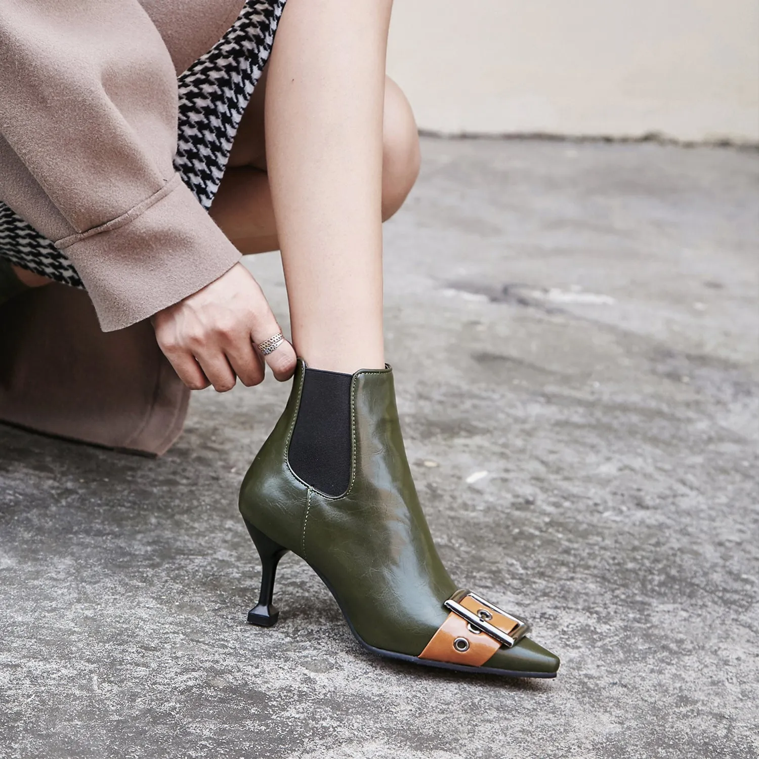 Bigsizeheels Sexy ankle boots with pointed belt buckles - Green