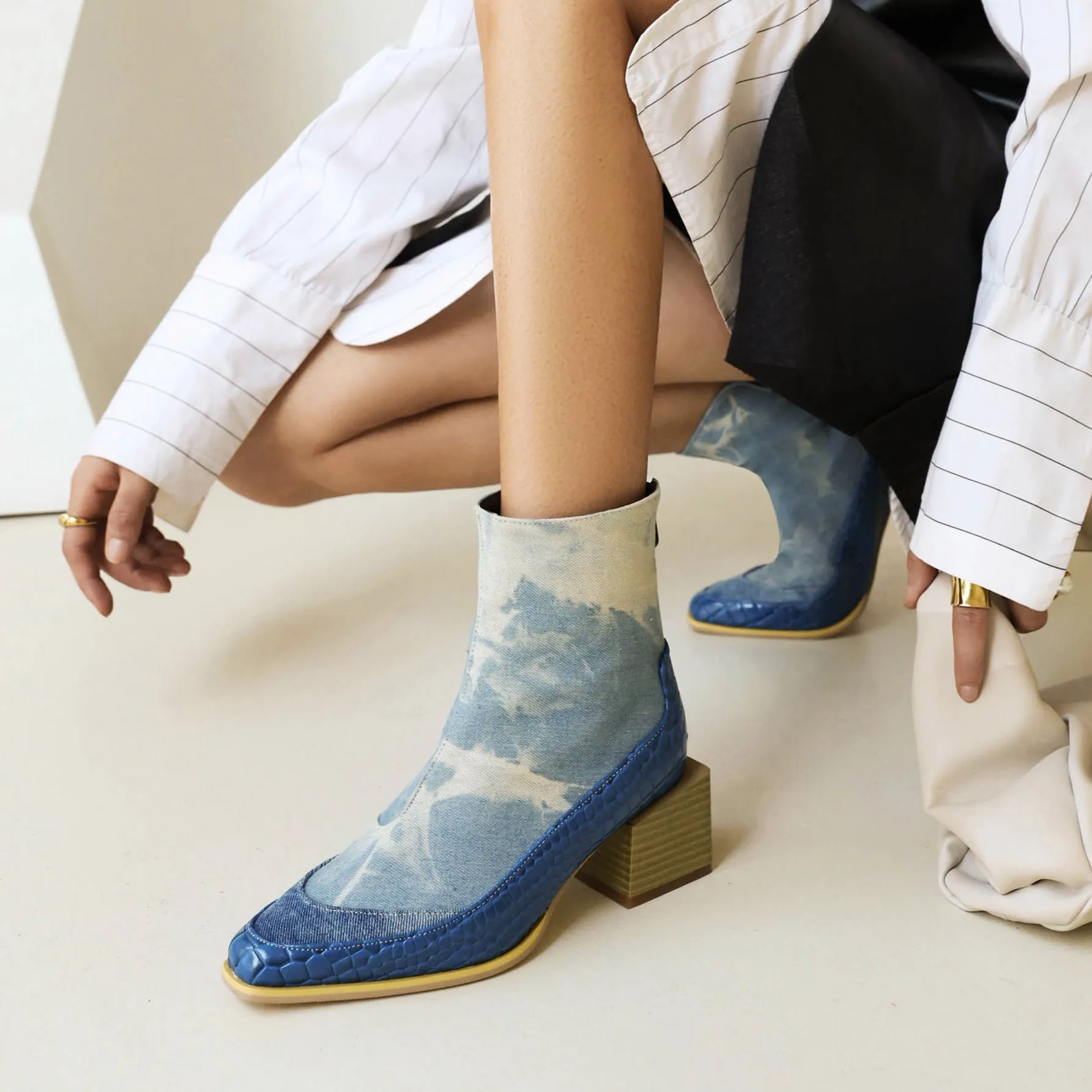Bigsizeheels Square toe SIen back zipper ankle boots - Blue