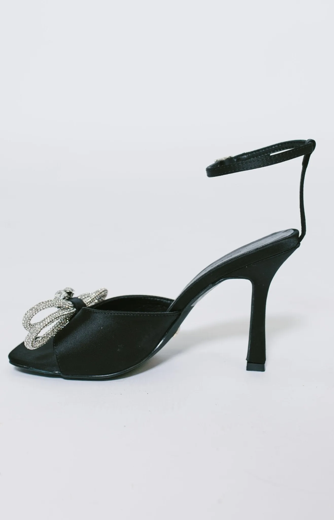 Billini: Elarni Heels, BLACK SATIN