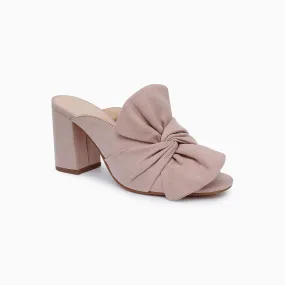 Bow On The Vamp Heels
