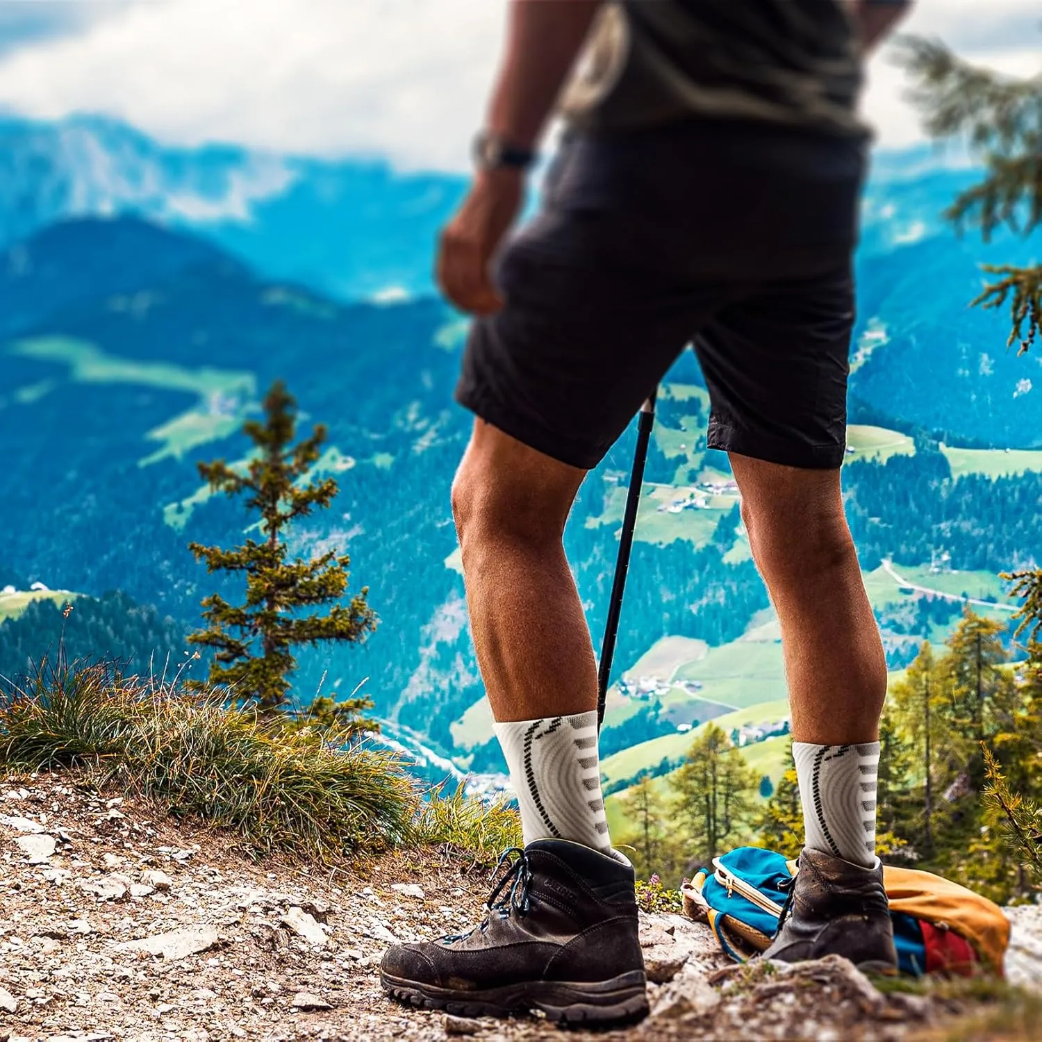 BULLIANT Men Socks, Athletic Compression Crew Socks Cushioned for Men Running Sports Hiking Fishing Arch Support